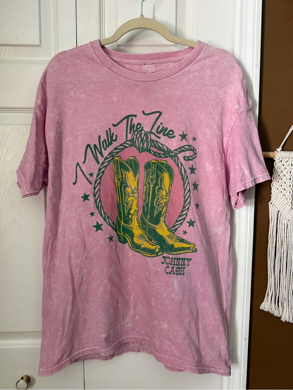 Johnny Cash Pink Stone Wash 'I Walk the Line' Cowgirl Boot Graphic T-shirt / L